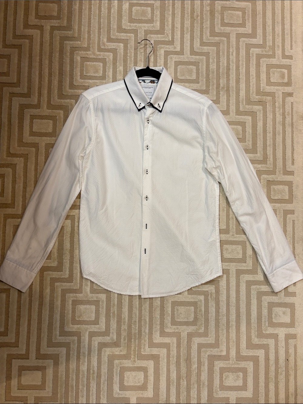 Denim & Flower Textured White Dress Shirt with Dark Navy Trim